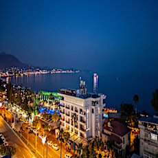 De'Manor Boutique Hotel 